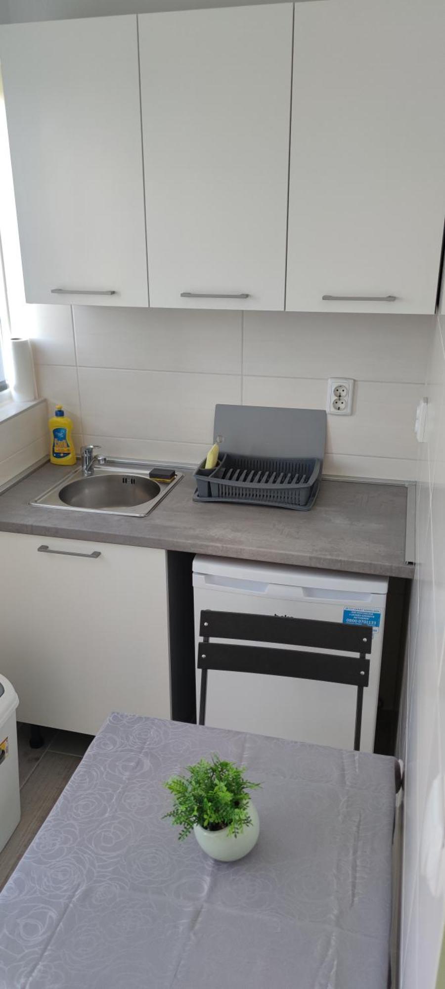 Cinema House Single & Double Rooms & Studio Apartments Пула Екстериор снимка