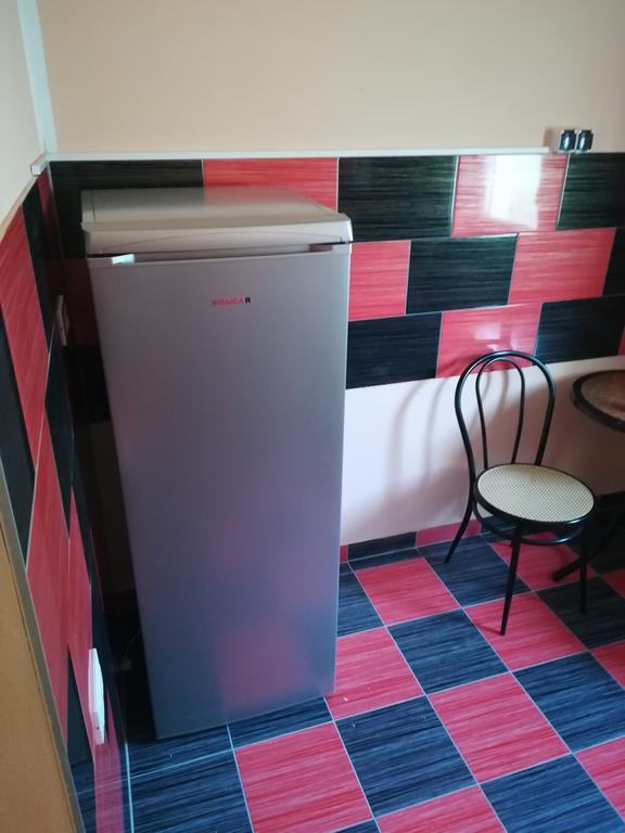 Cinema House Single & Double Rooms & Studio Apartments Пула Екстериор снимка